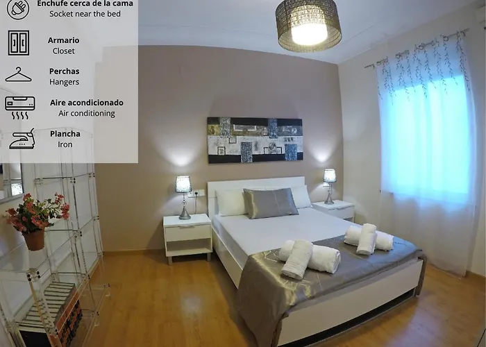 Eduardo Lucena 5, Patios * קורדובה