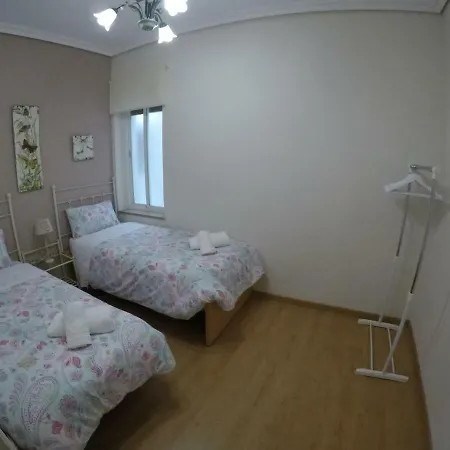 Eduardo Lucena 5, Patios Apartment *