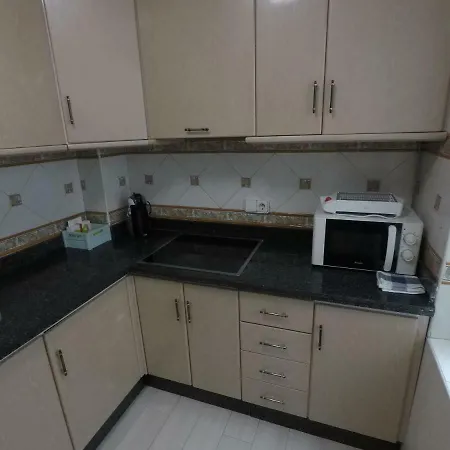 Eduardo Lucena 5, Patios Apartament